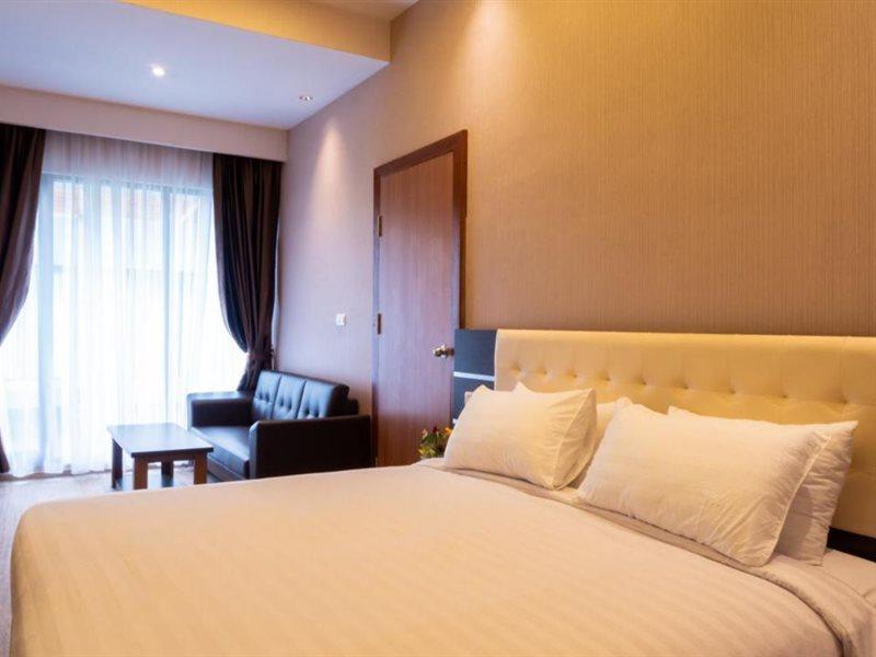 Cahaya Villa Hotel Garut Buitenkant foto